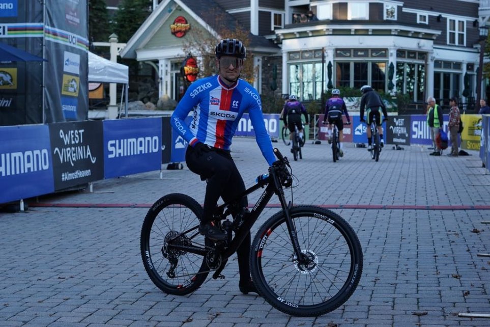 Na Mistrovství světa v MTB maratonu v americkém Snowshoe obsadil Filip Adel 33. místo